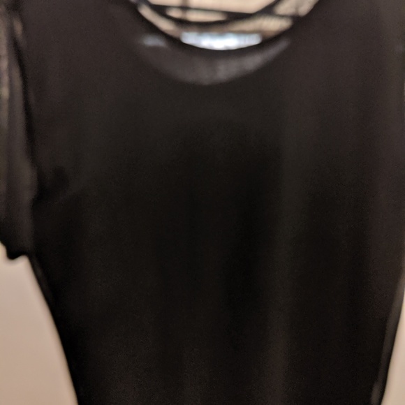 Top - Picture 2 of 4